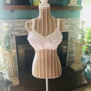 NWOT Jeunique Bra
